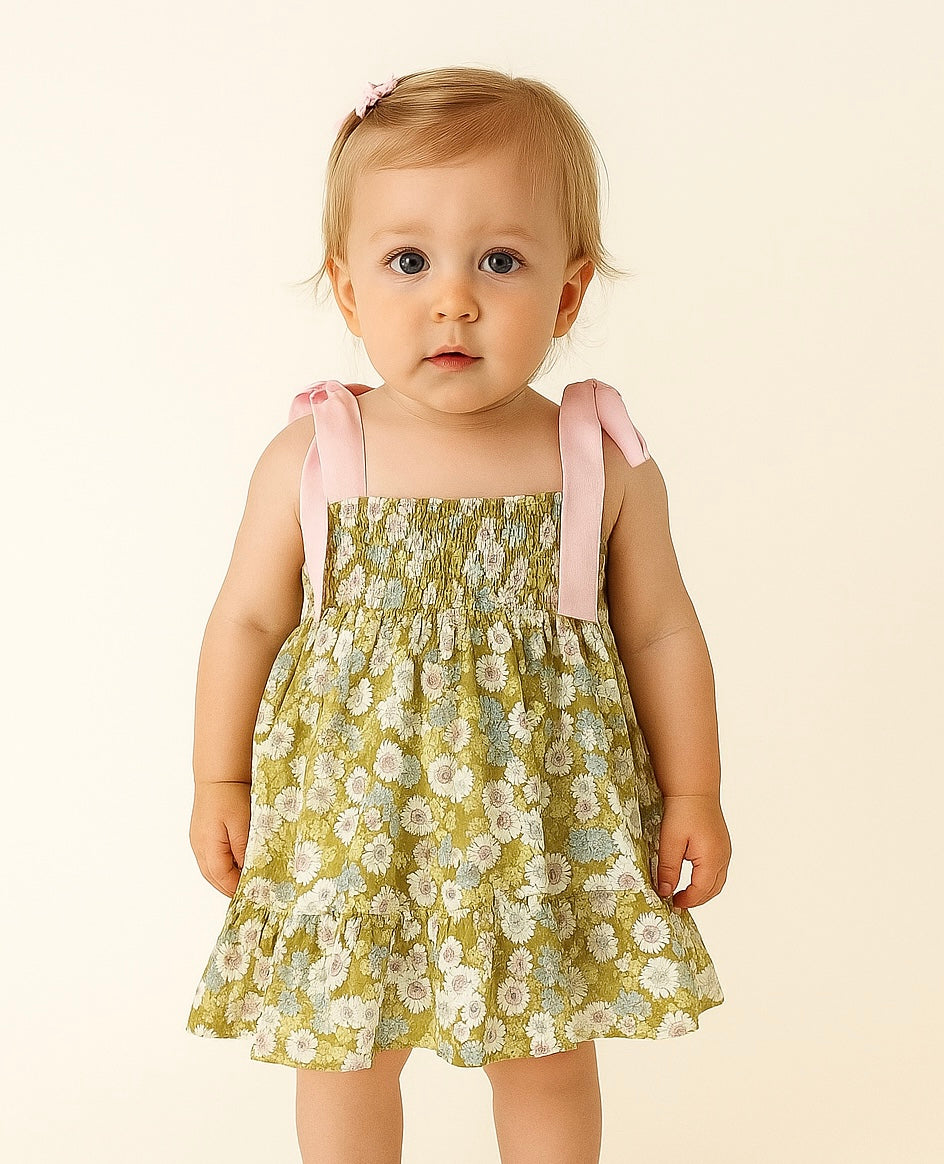 Vestido Floral con Lazos Rosados